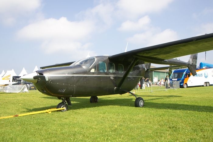 Deze Cessna Skymaster stond ook op de static line van het Midzomer Event op vliegveld Midden Zeeland.