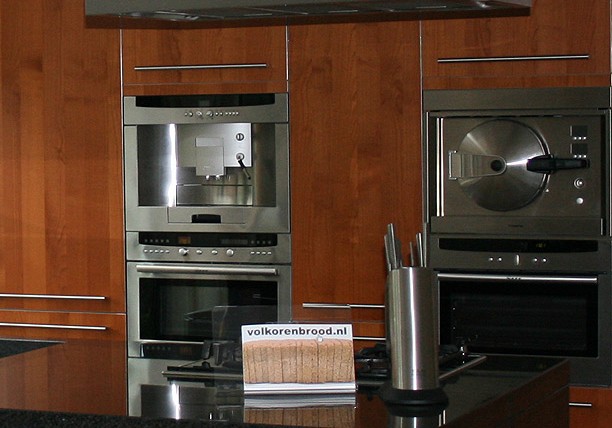 Hier ziet u de Neff ovens ingebouwd in de Snaidero keuken van Fred Tiggelman.