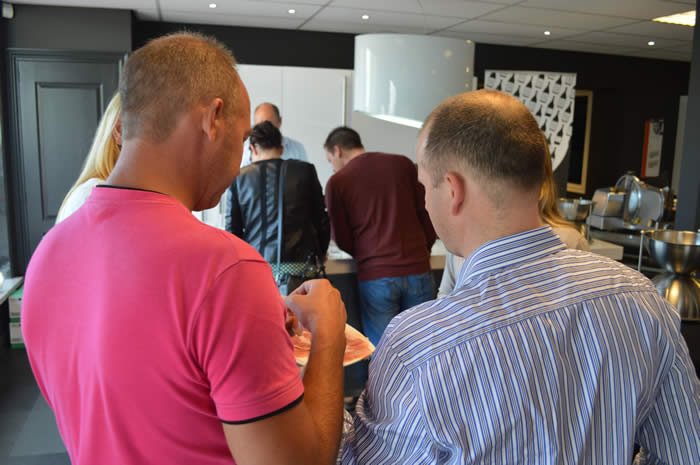 Italiaanse avond in de keukenshowroom.