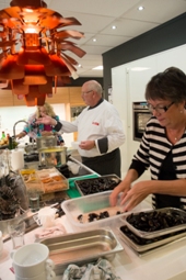 Klik hier om naar de fotopagina te gaan van de mosselavond in de Snaidero keuken showroom.
